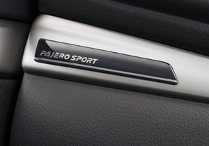 20200701_Pajerosport-elite-edition-Interior-08